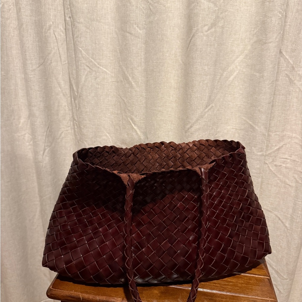 100% Leather Woven Tote - Picture 6 of 6